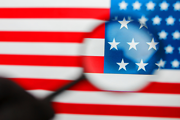 포토 JPG 해외이미지 학생 영어 교육 별 여행 컨셉 학교 유리 돋보기 수업 대화 사람 사람없음 빨간색 파란색 스터디 펜 검은색 교사 미국 흰색 깃발 역사 확대 과학자 대학교 애국심 시민 광학 강조 해외포토 자연요소 직업 문자 컬러 과학 북아메리카 재질 말하기 학습 필기구 국민 학자 파일형식 이미지허브