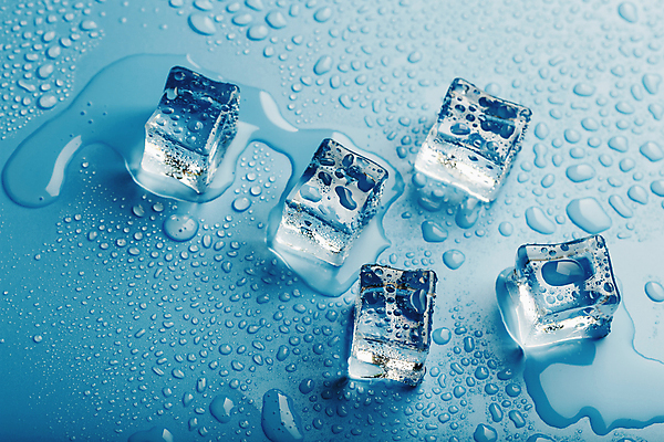 포토 JPG 해외이미지 하늘색 사람없음 물 얼음 투명 차가움 시원함 큐브 해외포토 자연요소 파란색 파일형식 이미지허브