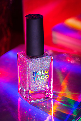 포토 JPG 해외이미지 분홍색 사람없음 빛 프랑스 매니큐어 네온 1월 홀로그램 스트라스부르 해외포토 유럽 컬러 화장품 날짜 파일형식 이미지허브