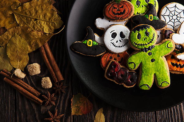 포토 JPG 해외이미지 탁자 지팡이 디저트 사람없음 장식 파티 쿠키 할로윈 가을 달콤 유령 박쥐 시나몬 핸드메이드 호러 좀비 해외포토 계절 음식 가구 포유류 이벤트 맛 공포 파일형식 이미지허브