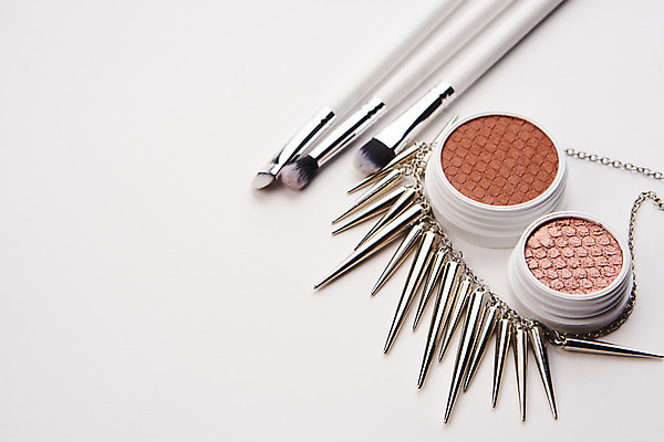 포토 JPG 해외이미지 사람없음 세트 뷰티 화장품 오브젝트 아이섀도 메이크업브러쉬 해외포토 붓 파일형식 이미지허브