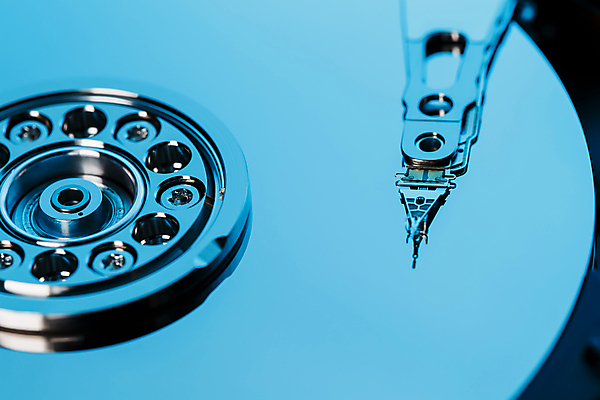 포토 JPG 해외이미지 산업 백그라운드 부분 표면 실내 사람없음 파란색 노트북 전자제품 컴퓨터 반사 상점 디지털 공책 자료 거울 장비 운전 정보 흰색 디스크 오픈 수리 묘사 오브젝트 파일 보안 전자 수납 깨짐 보관소 서버 지원 치유 하드웨어 해외포토 컬러 컨셉 모션 문구용품 안전 내부 질병 저장 파일형식 이미지허브