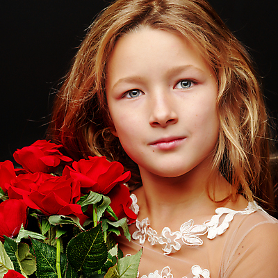 포토 JPG 해외이미지 백인 학생 여학생 여자 교육 꽃 행복 어린이 남학생 꽃다발 유니폼 가방 배낭 교실 학교 휴가 책가방 사랑 한명 사람 책 뷰티 교사 유치원 흰색 9월 신학기 성적 고립 초보 해외포토 서양인 식물 직업 1 잡화 옷 남자 감정 컬러 날짜 파일형식 이미지허브