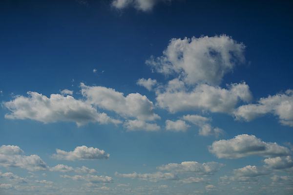 포토 JPG 해외이미지 구름 디자인 백그라운드 패턴 자연 벽지 하늘 바람 날씨 추상 풍경 사람없음 야외 여름 파란색 빛 뷰티 환경 맑음 봄 새벽 안개 흰색 분위기 헬리콥터 큼 폭풍 천국 무거움 솜털 뇌우 웅장함 해외포토 자연요소 계절 컬러 컨셉 무늬 비행기 무게 크기 생태계 파일형식 이미지허브