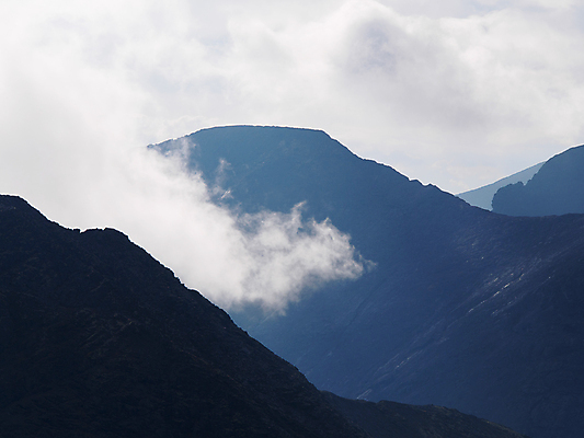 포토 JPG 해외이미지 나무 아시아 여행 백그라운드 자연 하늘 산 흑백 사람없음 야외 빛 뷰티 어둠 하이킹 안개 흰색 정상 신비 언덕 오르기 내추럴 뿌연 절정 해외포토 식물 나라 컬러 컨셉 모션 레저 날씨 촬영기법 생태계 파일형식 이미지허브