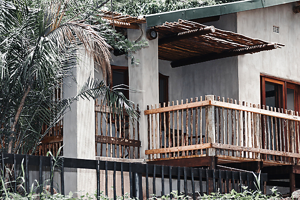 포토 JPG 해외이미지 외관 여행 가구 건축양식 자연 호텔 리조트 휴가 휴식 주택 사람없음 야외 건물 여름 관광지 햇빛 맑음 낭만 발코니 고급 오두막 빌라 시골집 휴양지 방갈로 남아프리카 파라다이스 해외포토 건축물 계절 건축 생활용품 컨셉 아프리카 숙소 날씨 태양 장소 생태계 파일형식 이미지허브