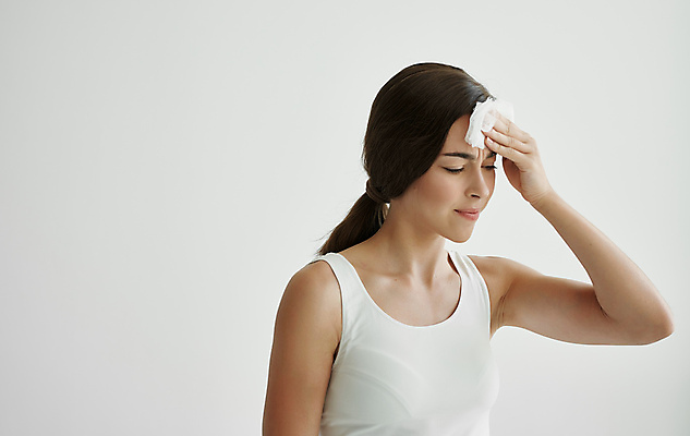 포토 JPG 해외이미지 여자 실내 한명 들기 상반신 성인 옆모습 찡그림 두통 우울감 손짚기 성인여자한명만 해외포토 1 감정 뷰포인트 모션 표정 사람 손짓 내부 질병 여자한명만 성인여자만 파일형식 이미지허브