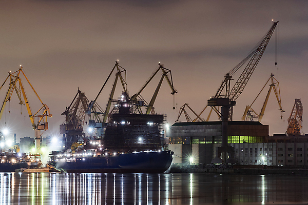 포토 JPG 해외이미지 밤하늘 사람없음 야외 빛 중장비 야간 조선소 기중기 해외포토 자연요소 산업 하늘 산업장비 파일형식 이미지허브