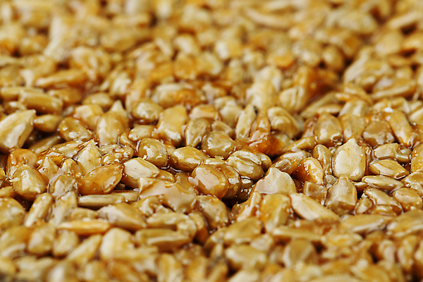 포토 JPG 해외이미지 실내 근접촬영 사람없음 아웃포커스 갈색 땅콩 에너지바 해외포토 음식 뷰포인트 컬러 촬영기법 내부 견과류 파일형식 이미지허브