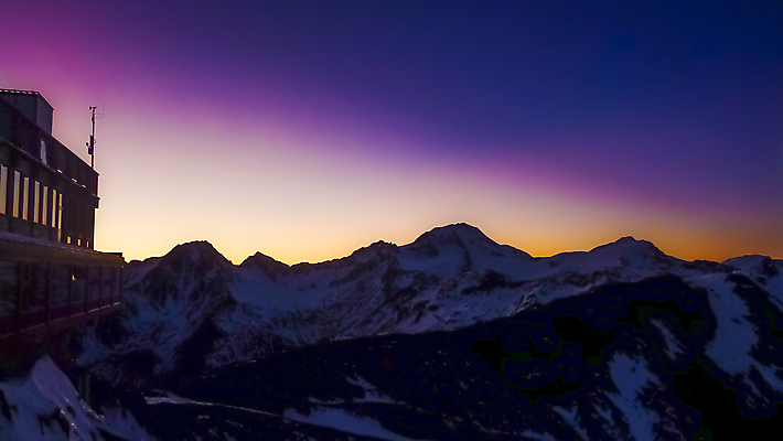 포토 JPG 해외이미지 구름 문화 도로 여행 백그라운드 겨울 자연 하늘 휴가 산 파노라마 풍경 사람없음 책 초록색 여름 교회 이탈리아 발표 도서관 고독 숲 건축가 작가 사인 그림 빙하 알프스 천국 서명 무임승차 시인 해외포토 자연요소 직업 계절 교육 감정 유럽 길 컬러 종교건축 교통시설 촬영기법 건물 승차 생태계 파일형식 이미지허브
