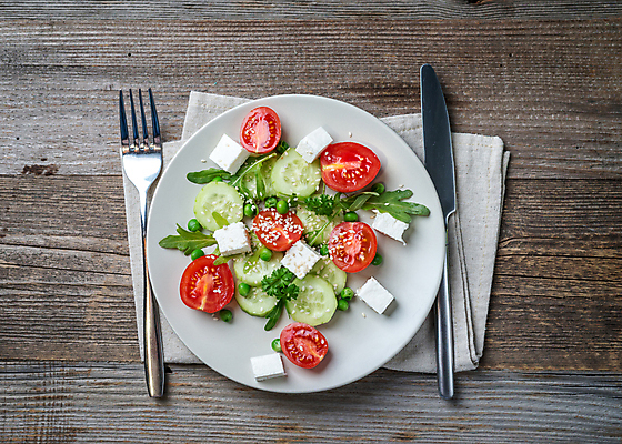 포토 JPG 해외이미지 포크 방울토마토 사람없음 샐러드 나이프 건강식 페타치즈 나무배경 해외포토 식기 음식 백그라운드 토마토 치즈 칼 파일형식 이미지허브