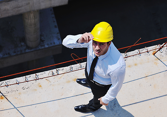 포토 JPG 해외이미지 전신 남자 건축 건설업 한명 성인 옆모습 건설현장 잡기 비즈니스맨 엔지니어 안전모 건축가 성인남자한명만 해외포토 직업 1 산업 뷰포인트 비즈니스 모션 사람 직장인 기술자 헬멧 안전장비 남자한명만 성인남자만 파일형식 이미지허브