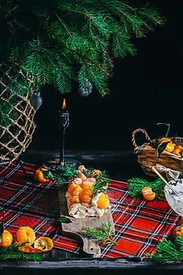 포토 JPG 해외이미지 접시 열매 음식 백그라운드 다이어트 과일 휴가 디저트 치즈 건강 요리 사람없음 빨간색 과자 케이크 식당 계란 식사 카페 빵집 흰색 축하 신선 생일 고급 달콤 맛 아침식사 설탕 자르기 굽기 먹기 민트 크림 롤 칼로리 머랭 페스츄리 핸드메이드 맛있는 해외포토 식물 식기 기념일 빵 컬러 컨셉 모션 유제품 상점 알 구이 허브 파일형식 이미지허브