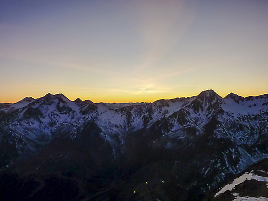 포토 JPG 해외이미지 구름 문화 도로 여행 백그라운드 겨울 자연 하늘 휴가 산 파노라마 풍경 사람없음 책 초록색 여름 교회 이탈리아 발표 도서관 고독 숲 건축가 작가 사인 그림 빙하 알프스 천국 서명 무임승차 시인 해외포토 자연요소 직업 계절 교육 감정 유럽 길 컬러 종교건축 교통시설 촬영기법 건물 승차 생태계 파일형식 이미지허브