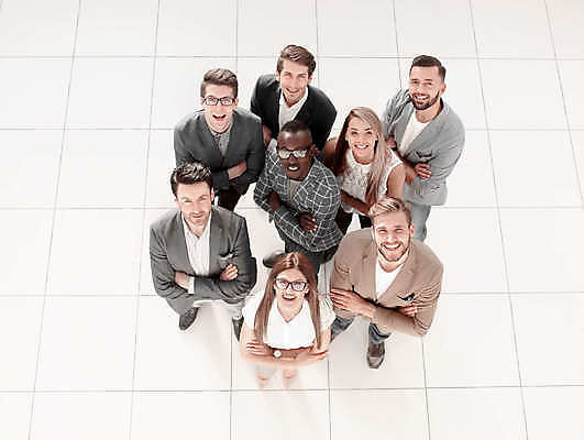 포토 JPG 해외이미지 직업 학생 라이프스타일 여자 남자 행복 컨셉 비즈니스 통신 관계 성공 협력 함께함 미소 사람 여러명 성인 친구 사무실 힘 우정 업무 비즈니스맨 원형 그룹 계획 정상 대표 심볼 경영자 통일 프로젝트 콜라보레이션 해외포토 도형 감정 다수 표정 생활 작업 직장인 리더 파일형식 이미지허브