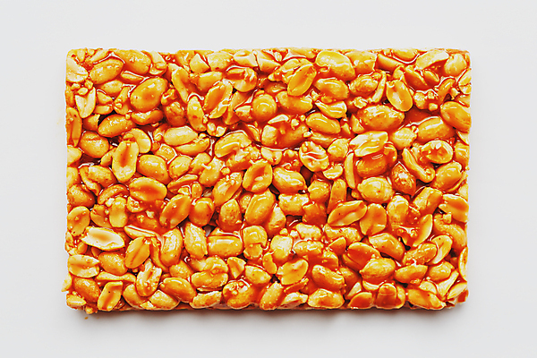 포토 JPG 해외이미지 실내 사람없음 하이앵글 흰배경 땅콩 에너지바 해외포토 음식 뷰포인트 백그라운드 내부 견과류 흰색 파일형식 이미지허브