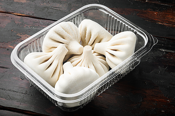 포토 JPG 해외이미지 근접촬영 사람없음 담기 만두 플라스틱통 나무배경 해외포토 음식 뷰포인트 백그라운드 모션 통 플라스틱 파일형식 이미지허브