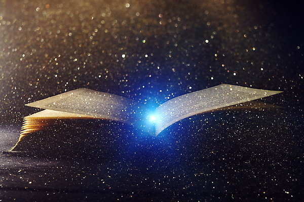 포토 JPG 해외이미지 교육 종교 종이 백그라운드 탁자 동화 추상 요정 이야기 미술 사람없음 목재 책 빛 성경 어둠 정보 수확 골동품 덮개 마술사 달 기도 오픈 역사 클래식 도서관 앨범 읽기 책상 문서 문학 먼지 페이지 마법 고딕 옛날 해외포토 자연요소 나무 가구 컨셉 무늬 농업 재료 종교용품 모션 문화예술 마술 뚜껑 파일형식 이미지허브