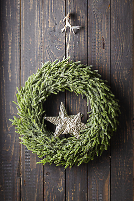 포토 JPG 해외이미지 나무 디자인 계절 백그라운드 크리스마스 겨울 휴가 프레임 사람없음 목재 장식 초록색 축제 화환 수확 나뭇가지 축하 인사 소나무 원형 12월 상록수 전나무 가문비나무 해외포토 도형 식물 기념일 꽃 컬러 컨셉 농업 재료 예절 날짜 파일형식 이미지허브