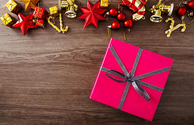 포토 JPG 해외이미지 나무 계절 리본 종이 백그라운드 컨셉 크리스마스 겨울 패턴 탁자 휴가 새로움 새해 프레임 선물 사람없음 목재 장식 빨간색 우주 축제 장식볼 축하 소나무 배열 초대 머리위 전나무 구성 플랫레이 카피스페이스 해외포토 식물 기념일 컬러 가구 무늬 재료 공백 플랫 파일형식 이미지허브