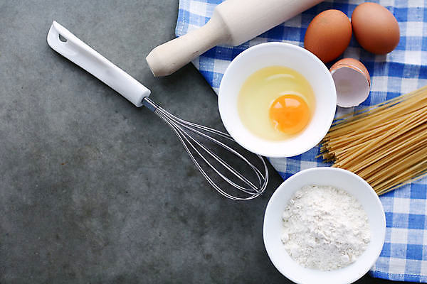 포토 JPG 해외이미지 전통 음식 빵 백그라운드 텍스트 탁자 피자 파스타 건강 요리 한명 목재 케이크 주방 계란 빵집 우유 시골 업무 사발 플랫 정상 밀 굽기 준비 날것 반죽 밀가루 위치 레시피 버터 밀가루반죽 섞기 이스트 제빵사 페스츄리 핸드메이드 해외포토 나무 직업 1 가구 재료 디저트 유제품 곡류 패스트푸드 서양음식 사람 상점 알 작업 사기그릇 가루 구이 파일형식 이미지허브