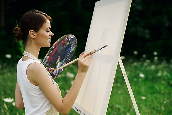포토 JPG 해외이미지 여자 미술 한명 들기 성인 취미 야외 아웃포커스 잡기 붓 팔레트 숲 이젤 그림 예술가 캔버스 화가 성인여자한명만 해외포토 직업 1 모션 문화예술 촬영기법 사람 미술도구 여자한명만 성인여자만 파일형식 이미지허브
