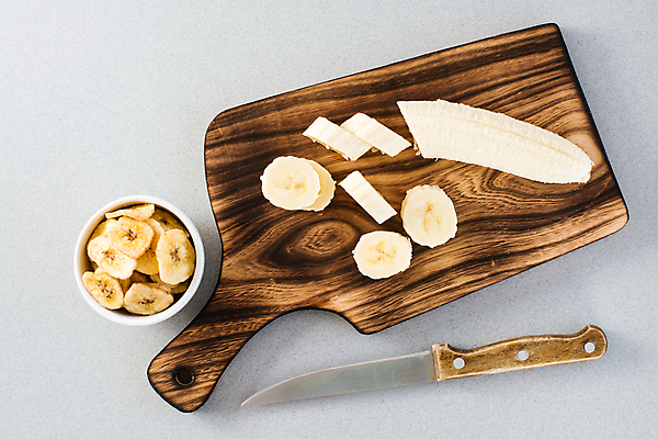 포토 JPG 해외이미지 전통 접시 음식 조각 백그라운드 다이어트 과일 재료 건조 도마 바나나 건강 사람없음 목재 노란색 튀김 신선 원형 사발 칼 달콤 맛 인도인 다발 유기농 날것 슬라이스 흙더미 내추럴 짠맛 채식주의자 해로움 탈수 많음 카피스페이스 맛있는 해외포토 도형 외국인 나무 식기 웰빙 컬러 컨셉 주방용품 동양인 흙 공백 사기그릇 채식 파일형식 더미 이미지허브