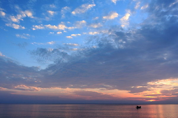 포토 JPG 해외이미지 계절 실루엣 모래 파도 바다 섬 여행 오렌지 자연 벽지 하늘 아침 휴식 사람없음 빛 햇빛 태양 뷰티 반사 여행객 일출 맑음 황혼 일몰 봄 서핑 황금 저녁 휴양지 흐림 수평선 해외포토 주간 자연요소 컨셉 과일 날씨 촬영기법 사람 노을 장소 수상스포츠 야간 생태계 파일형식 이미지허브