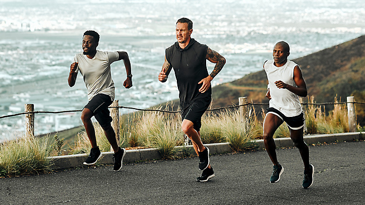 포토 JPG 해외이미지 주간 전신 남자 도로 자연 건강 성인 야외 앞모습 세명 운동복 달리기 조깅 운동 그룹 성인남자만 해외포토 자연요소 옷 길 뷰포인트 교통시설 모션 사람 생태계 남자만 성인만 파일형식 이미지허브