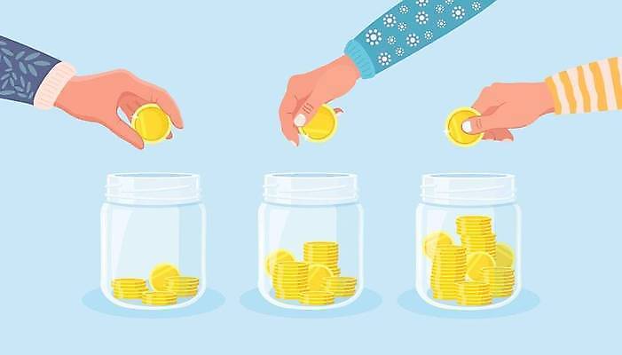 EPS 해외이미지 손 하늘색 일러스트 유리병 들기 신체부위 금융 동전 저축 넣기 동전탑 적금 해외일러스트 돈 모션 병_용기 사람 경제 파란색 쌓기 파일형식 벡터 이미지허브