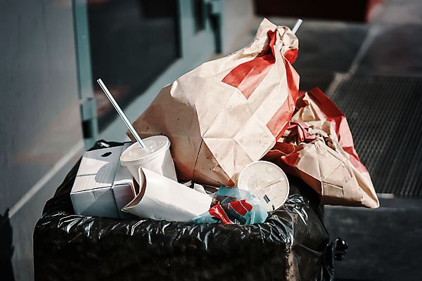 포토 JPG 해외이미지 종이 도로 가방 거리 사람없음 야외 컵 도시풍경 바구니 쓰레기통 도시 오염 쓰레기 폐기물 컨테이너 플라스틱 거절 버리기 가득함 오브젝트 시티라이프 타운 일반 낭비 축적 생태학 해외포토 라이프스타일 식기 잡화 교육 산업 길 컨셉 교통시설 모션 재질 풍경 파일형식 이미지허브