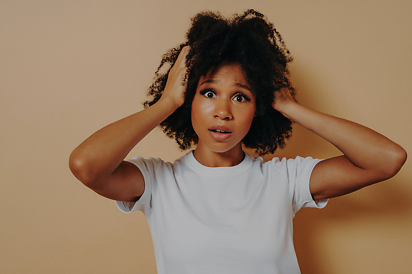 포토 JPG 해외이미지 모델 라이프스타일 여자 백그라운드 티셔츠 관리 한명 인종 머리 유행 믿음 검은색 놀람 잡기 피부 고민 웨이브 펑키 충격 다민족 나쁜 고립 다국적 부정적 스타일 해외포토 레이스천 1 감정 컬러 셔츠 모션 표정 사람 생활 신체부위 직물 파일형식 이미지허브