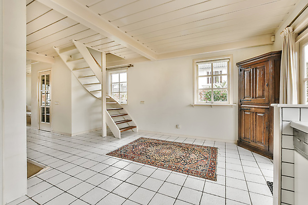 포토 JPG 해외이미지 창문 실내 사람없음 인테리어 계단 카펫 앤티크 서랍장 심플 해외포토 디자인 가구 내부 파일형식 이미지허브