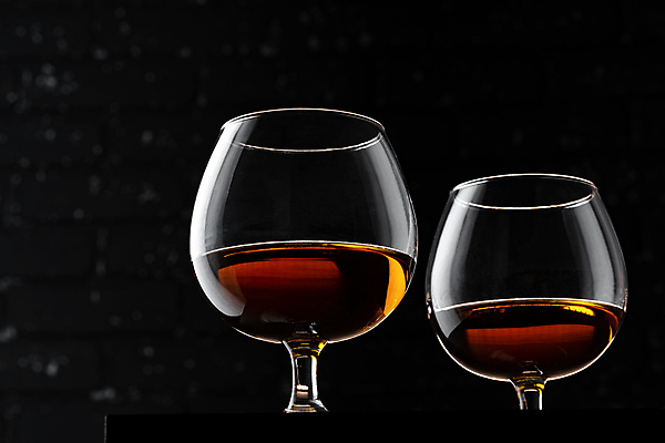 포토 JPG 해외이미지 검은배경 실내 사람없음 두잔 위스키 해외포토 백그라운드 2 주류 내부 검은색 파일형식 이미지허브