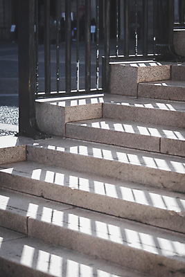 포토 JPG 해외이미지 식물 디자인 외관 산업 컨셉 패턴 비즈니스 건축양식 공장 추상 나선형 그림자 미술 사람없음 내부 건물 옆모습 초록색 빛 계단 금속 어둠 회색 도전 묘사 질감 서식 시멘트 기하학 단계 그런지 철강 철책 콘크리트 미니멀 해외포토 건축물 건축 뷰포인트 컬러 무늬 공업 재질 문화예술 파일형식 이미지허브