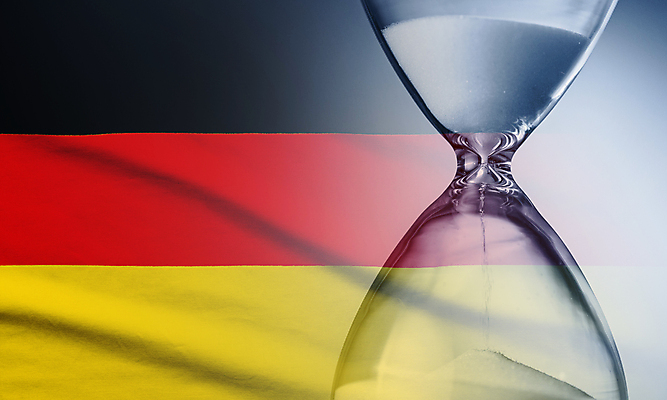 포토 JPG 해외이미지 시계 컨셉 아이디어 독일 사람없음 달리기 흐름 골동품 기구 긴급 깃발 시간 투명 날짜 계산 민주주의 심볼 모래시계 측정 복고 통과 타이머 애국심 재촉 진행 구식 마감 분 압력 위기 전국 카운트다운 해외포토 유럽 모래 모션 파일형식 이미지허브