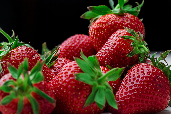 포토 JPG 해외이미지 스튜디오촬영 딸기 검은배경 사람없음 해외포토 백그라운드 과일 실내 검은색 파일형식 이미지허브