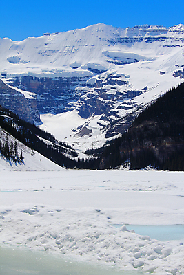 포토 JPG 해외이미지 계절 공원 호수 여행 캐나다 겨울 하늘 산 풍경 사람없음 물 냉동 침묵 추위 소나무 서리 앨버타 절정 로키산맥 해외포토 자연요소 나무 공공시설 북아메리카 소리 파일형식 이미지허브