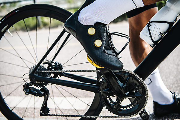 포토 JPG 주간 발 서기 근접촬영 취미 야외 아웃포커스 신체부위 자전거 사이클선수 유산소운동 라이딩 자전거바퀴 페달 한강시민공원 국내포토 자연요소 공원 뷰포인트 모션 운동선수 촬영기법 사람 운동 바이크 한강 파일형식