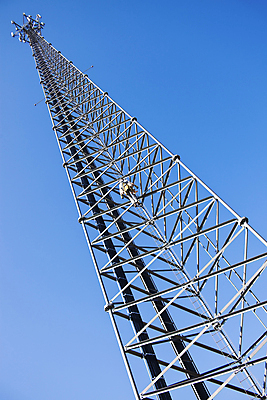 포토 JPG 해외이미지 직업 남자 통신 노동자 안테나 사람없음 빨간색 파란색 탑 미국 흰색 작업 안전모 위험 승무원 무선전화기 셀룰러 해외포토 건축물 컬러 컨셉 북아메리카 사람 헬멧 안전장비 전화기 파일형식 이미지허브