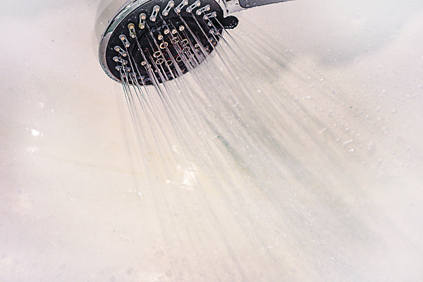 포토 JPG 해외이미지 디자인 추상 새로움 주택 건강 사람없음 내부 물 달리기 금속 검은색 스파 방 장비 물뿌리개 젖음 흐름 추위 욕실 신선 뜨거움 액체 떨어짐 씻기 수증기 오브젝트 싱크대 수도꼭지 분무기 제트기 호스 노즐 샤워실 위생관리 철강 해외포토 자연요소 컬러 컨셉 무늬 모션 재질 비행기 관리 건물 청결 개수대 샤워시설 파일형식 이미지허브