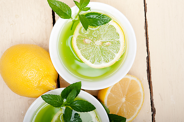 포토 JPG 해외이미지 실내 사람없음 컵 레몬 라임 라임주스 나무배경 해외포토 식기 백그라운드 과일 내부 과일주스 파일형식 이미지허브