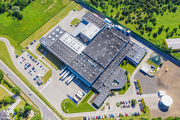 포토 JPG 해외이미지 외관 산업 비즈니스 공장 교통시설 안테나 사람없음 건물 화물 센터 상품 창고 상업 수납 짐차 물류 드론 분배 해외포토 건축물 교통 통신 공업 자동차 운송업 시설 파일형식 이미지허브