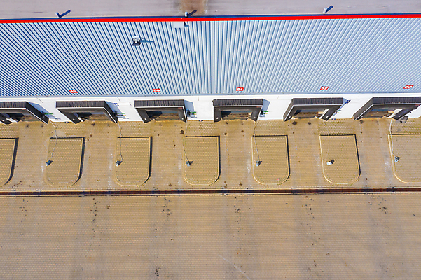 포토 JPG 해외이미지 산업 비즈니스 교통시설 자동차 사람없음 건물 세로 금융 트럭 화물 센터 시장 상품 주식 컨테이너 주차 배열 창고 상업 지역 트랙터 수납 짐차 질서 무거움 트레일러 소매 슈퍼마켓 로딩 무료 분배 조감도 터미널 해외포토 건축물 육상교통 교통 경제 상점 운송업 예절 무게 농기계 시설 특수차량 파일형식 이미지허브