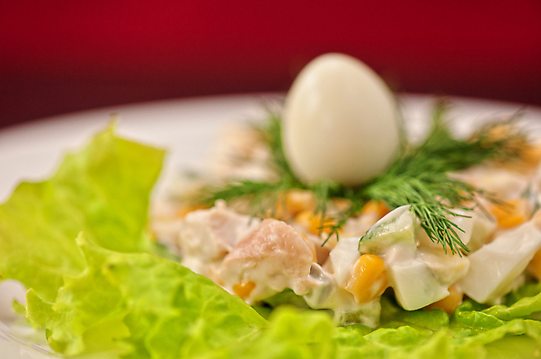 포토 JPG 해외이미지 접시 음식 백그라운드 잎 다이어트 토마토 채소 자연 조류 부활절 건강 요리 사람없음 목재 가로 초록색 빛 주방 계란 식사 치킨 어둠 샐러드 흰색 시골 신선 체리 사발 그릴 아침식사 먹기 유기농 날것 점심식사 메추리 시저샐러드 채식주의자 해외포토 나무 식물 동물 식기 웰빙 기념일 컬러 과일 재료 모션 주방용품 알 사기그릇 생태계 채식 닭고기요리 파일형식 이미지허브