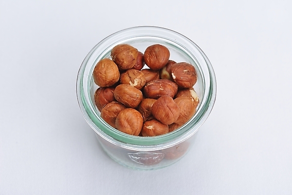 포토 JPG 해외이미지 실내 사람없음 견과류 흰배경 담기 헤이즐넛 해외포토 백그라운드 모션 내부 흰색 파일형식 이미지허브