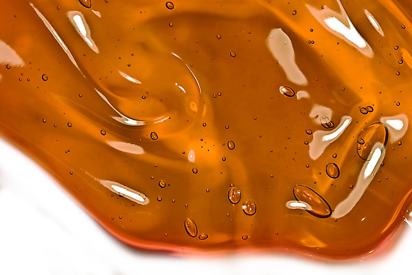 포토 JPG 해외이미지 백그라운드 컨셉 오렌지 유리 표면 추상 매달리기 사람없음 물 빛 반사 거품 젖음 흐름 물방울 신선 액체 확대 떨어짐 연결 시원함 플라스틱 순수 광택 꿀 접착제 초능력 테크노 가상 환상 해외포토 자연요소 무늬 과일 모션 재질 풀_접착제 파일형식 이미지허브