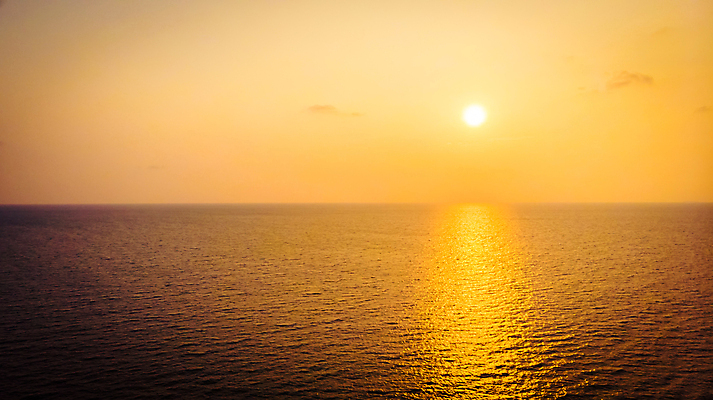 포토 JPG 해외이미지 파도 바다 여행 백그라운드 오렌지 자연 하늘 아침 풍경 사람없음 빨간색 물 파란색 태양 일출 황혼 일몰 새벽 저녁 수평선 해외포토 주간 자연요소 컬러 과일 노을 야간 생태계 파일형식 이미지허브