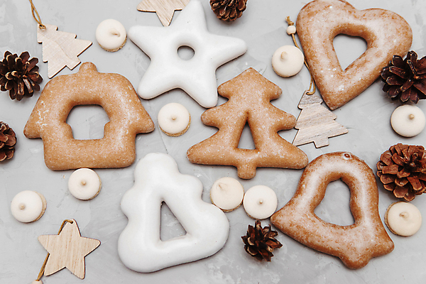포토 JPG 해외이미지 크리스마스 디저트 사람없음 하이앵글 쿠키 달콤 솔방울 핸드메이드 진저쿠키 머랭쿠키 해외포토 기념일 음식 뷰포인트 맛 머랭 파일형식 이미지허브