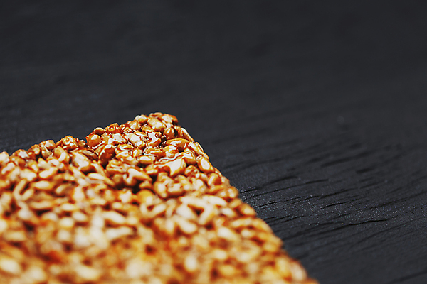 포토 JPG 해외이미지 실내 사람없음 소프트포커스 땅콩 에너지바 나무배경 해외포토 음식 백그라운드 촬영기법 내부 견과류 파일형식 이미지허브